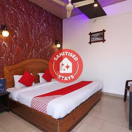 Hôtel Oyo 74862 Shree Krishna Leela à Manipal Extérieur photo