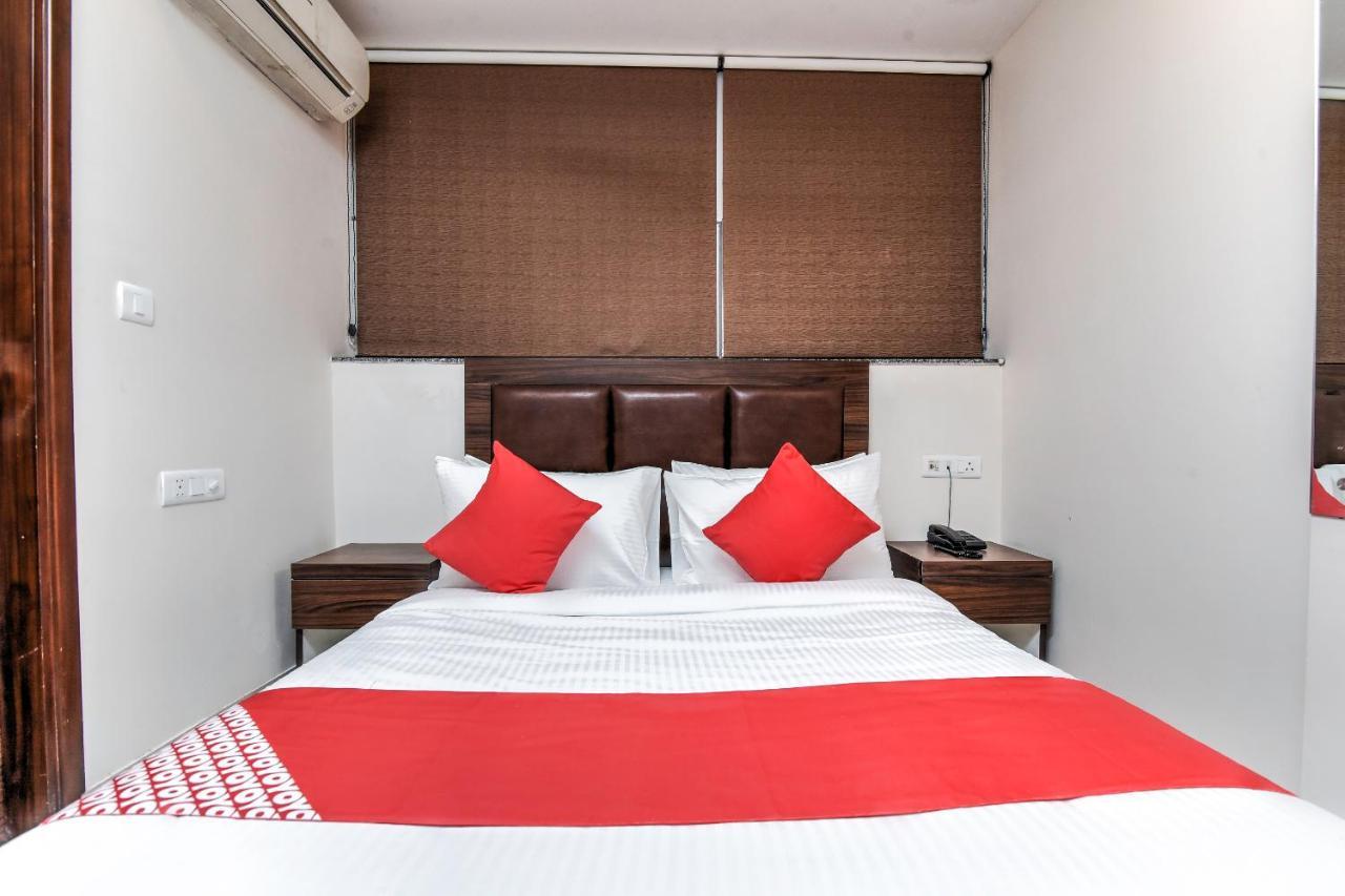 Hôtel Oyo 74862 Shree Krishna Leela à Manipal Extérieur photo